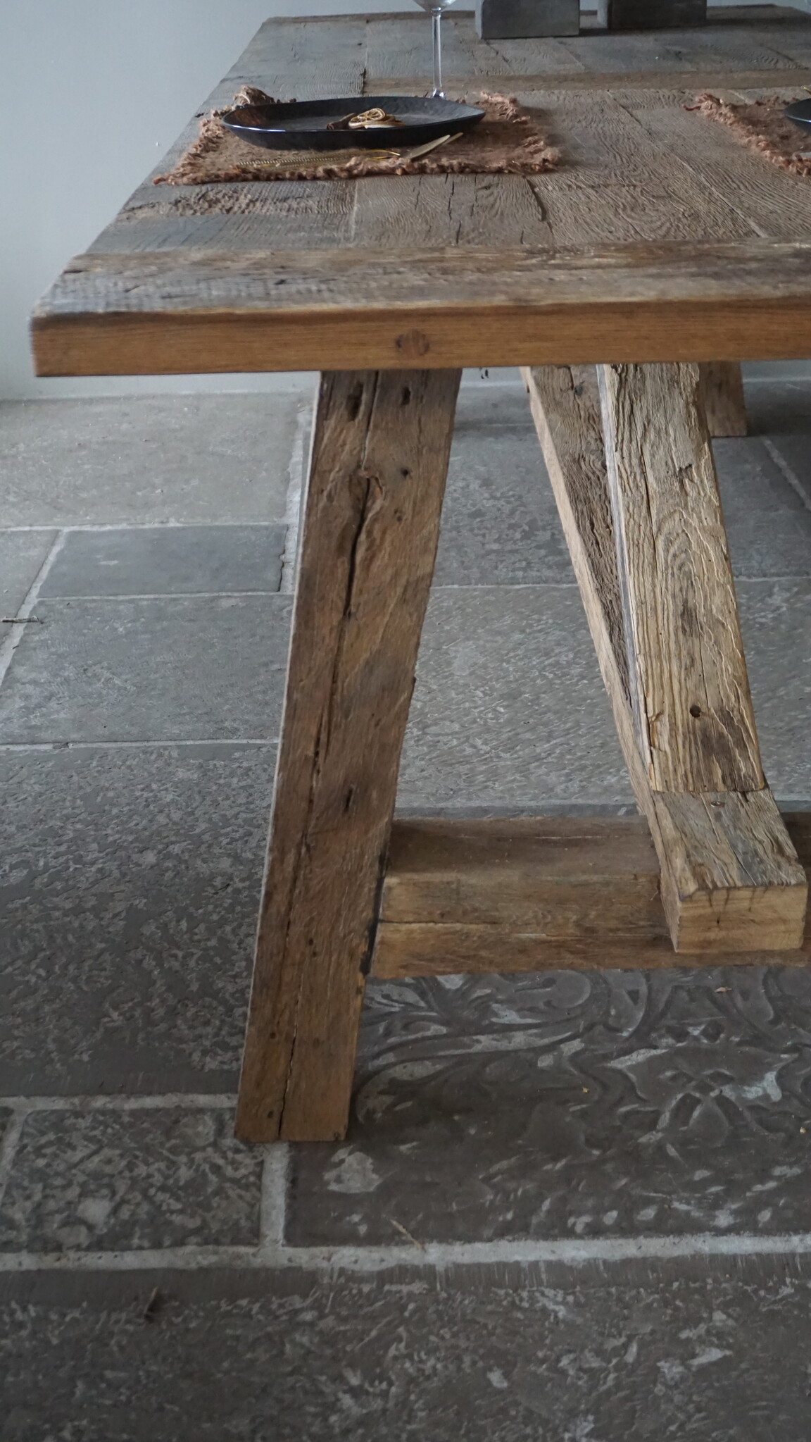 Rene Houtman Oud Eikenhouten Tafel | L270 x B99 x H79 cm