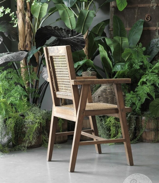 Be-Uniq Oude Armstoel | India | H92 x B55 x D54 cm