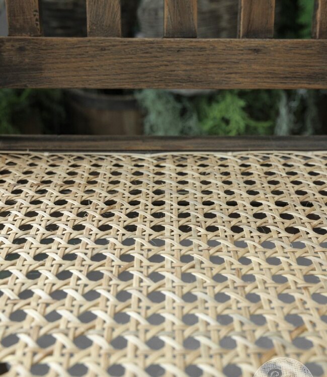 Be-Uniq Oude Armstoel | India | H94 x B53 x D54 cm