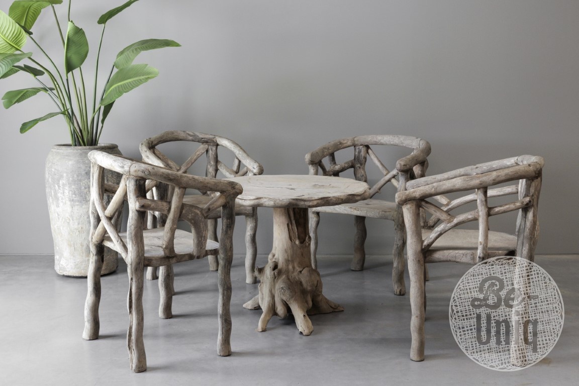 Be-Uniq Houten Set | Tafel + 4 Stoelen | Indonesië