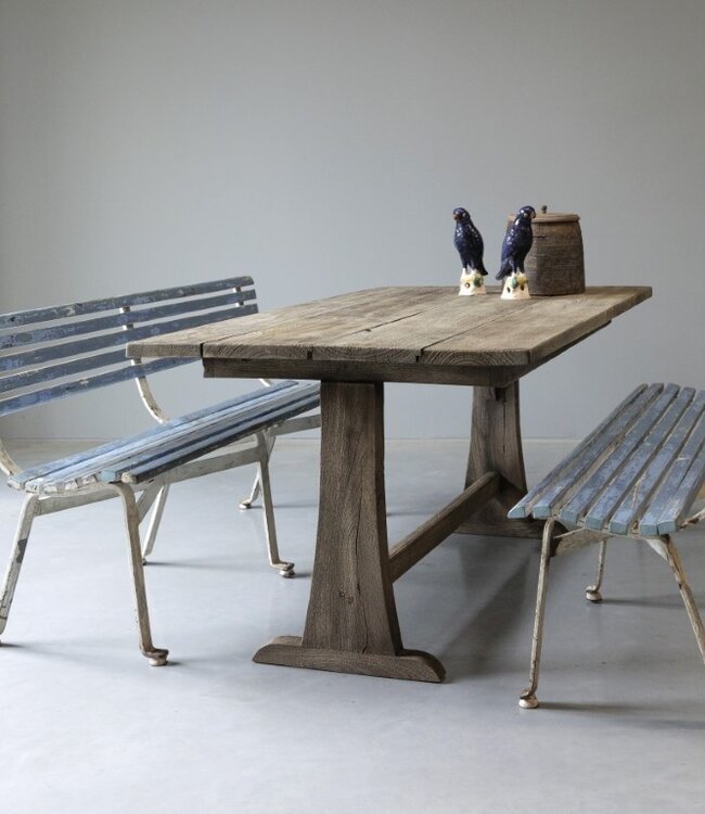 Be-Uniq Oude Bank | India | H80 x B153 x D46 cm