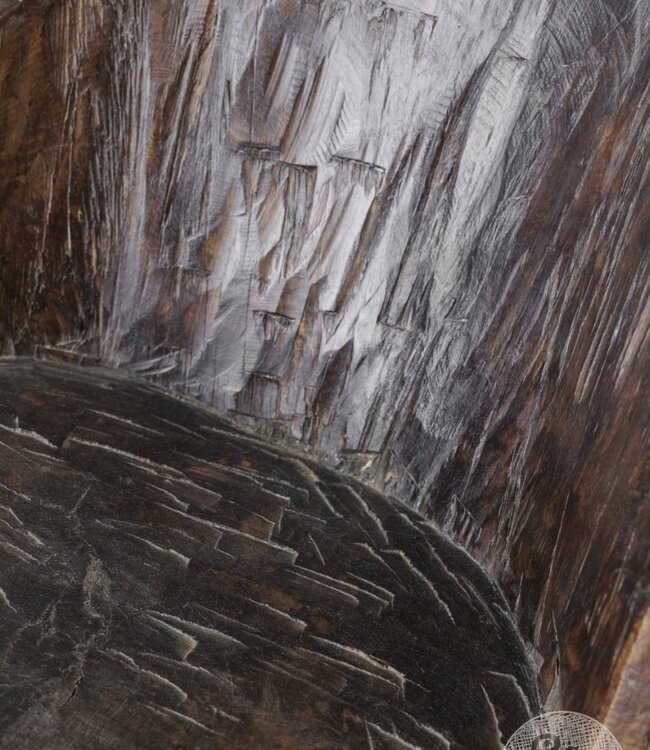 Be-Uniq Antieke Naga Stoel | India | H85 x B50 x D41 cm