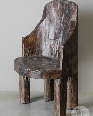 Be-Uniq Antieke Naga Stoel | India | H85 x B50 x D41 cm
