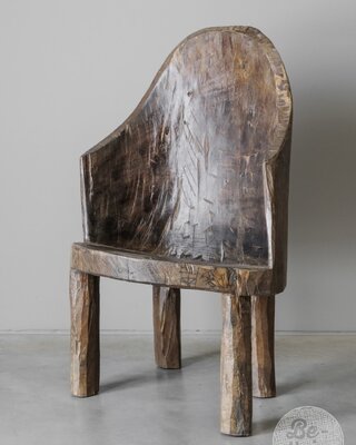 Be-Uniq Antieke Naga Stoel | India | H87 x B51 x D40 cm