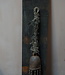 Rene Houtman Oud Houten Plank Met Oude Bel | H73xB17 cm