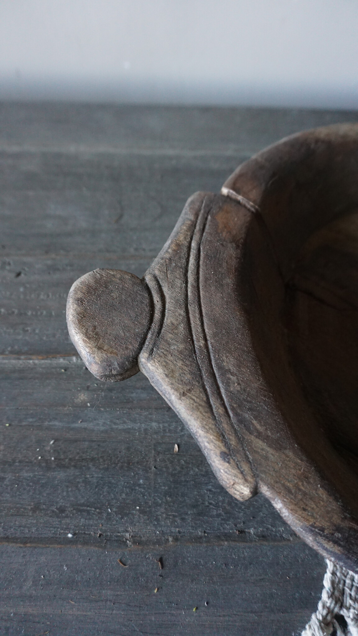 Rene Houtman Chapati Schaal | Oud Hout | H5 x B44 x D31 cm