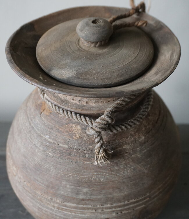 Rene Houtman Nepalese Houten Pot |Met Deksel | H22 x D17 cm