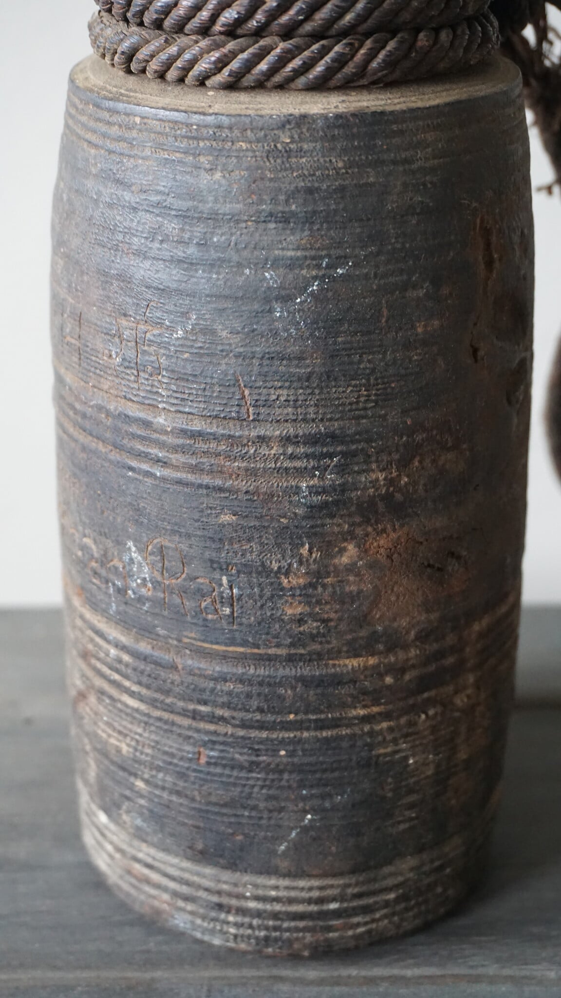 Rene Houtman Nepalese Houten Pot | Met Deksel | H23 x D10 cm
