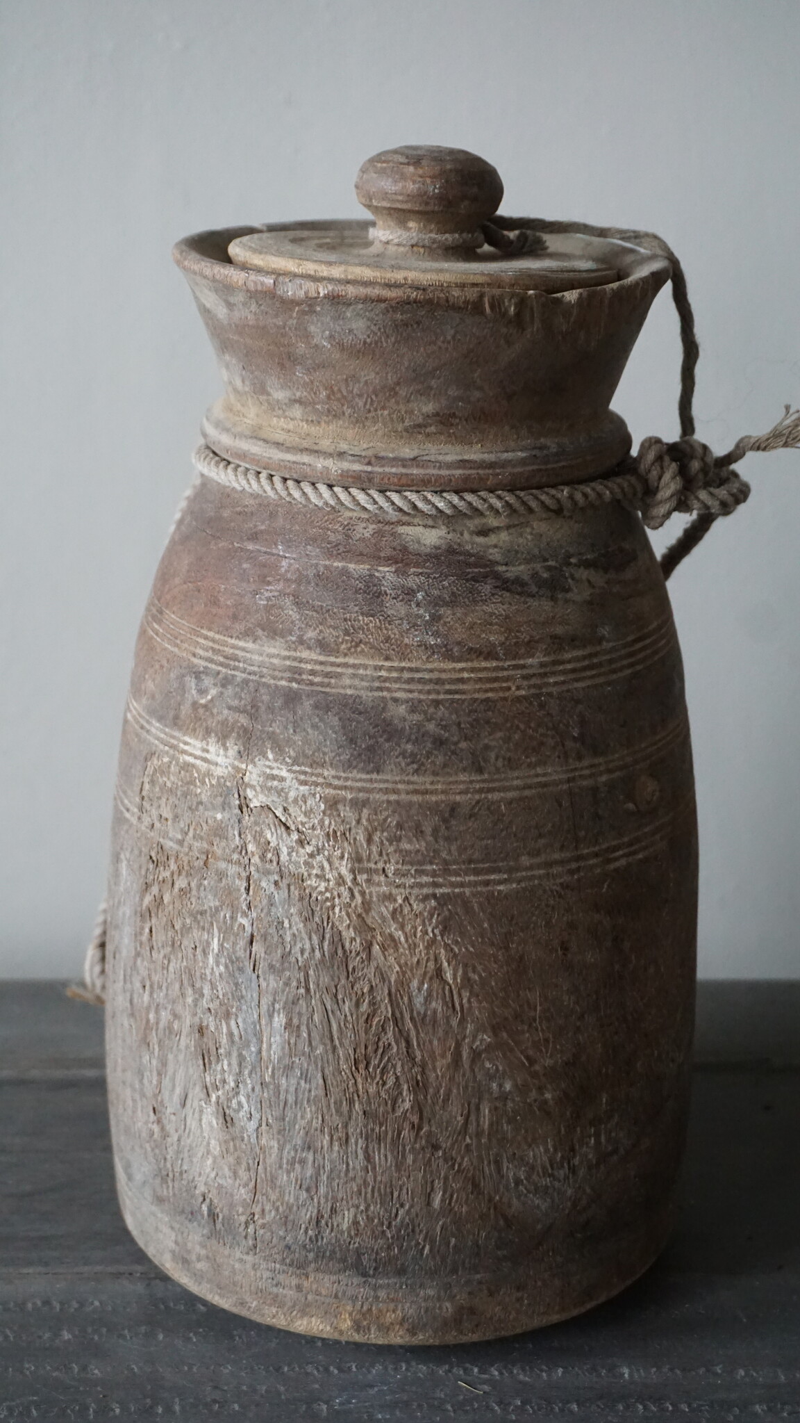 Rene Houtman Nepalese Houten Pot | Met Deksel | H30 x D15 cm