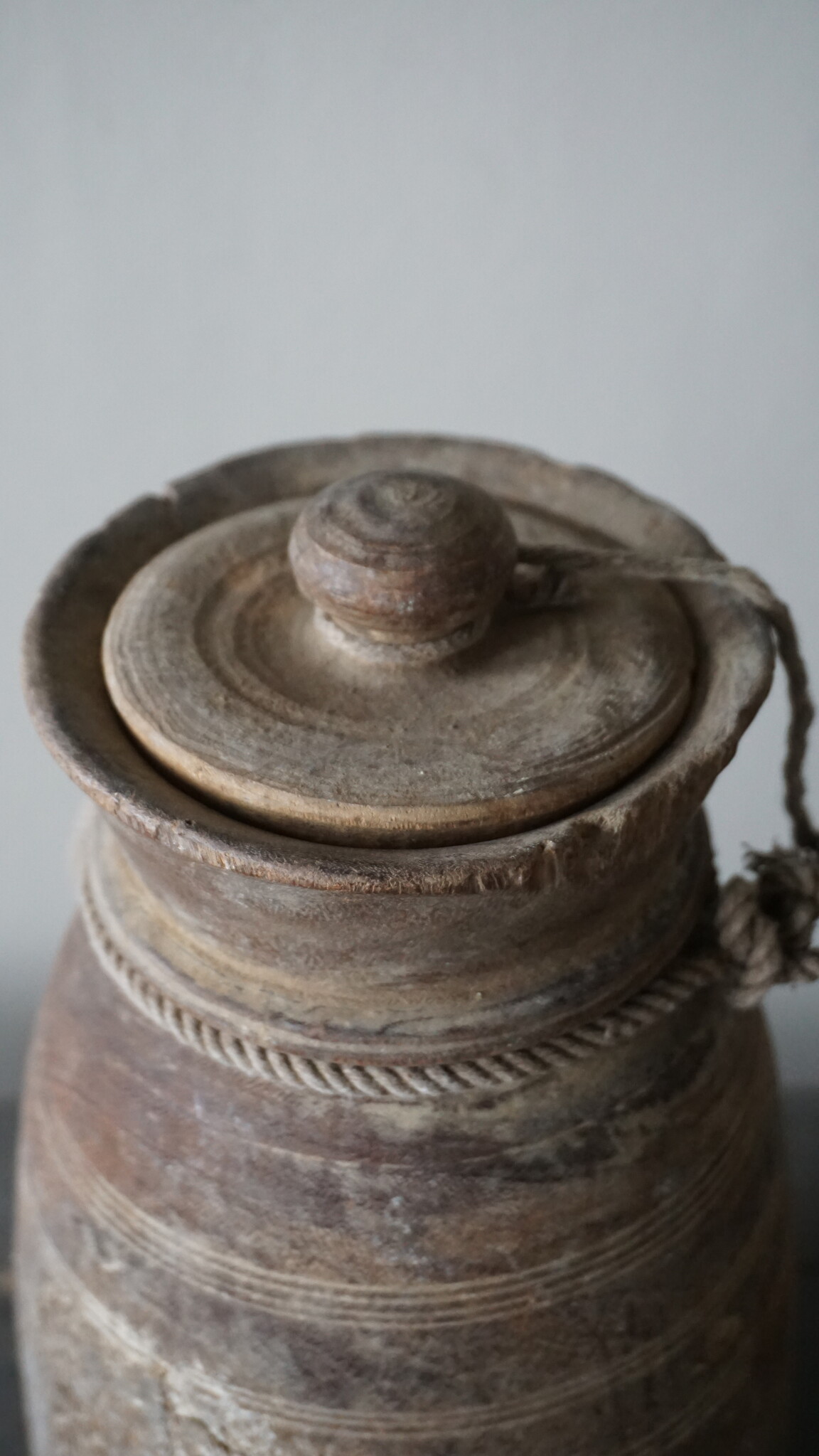 Rene Houtman Nepalese Houten Pot | Met Deksel | H30 x D15 cm
