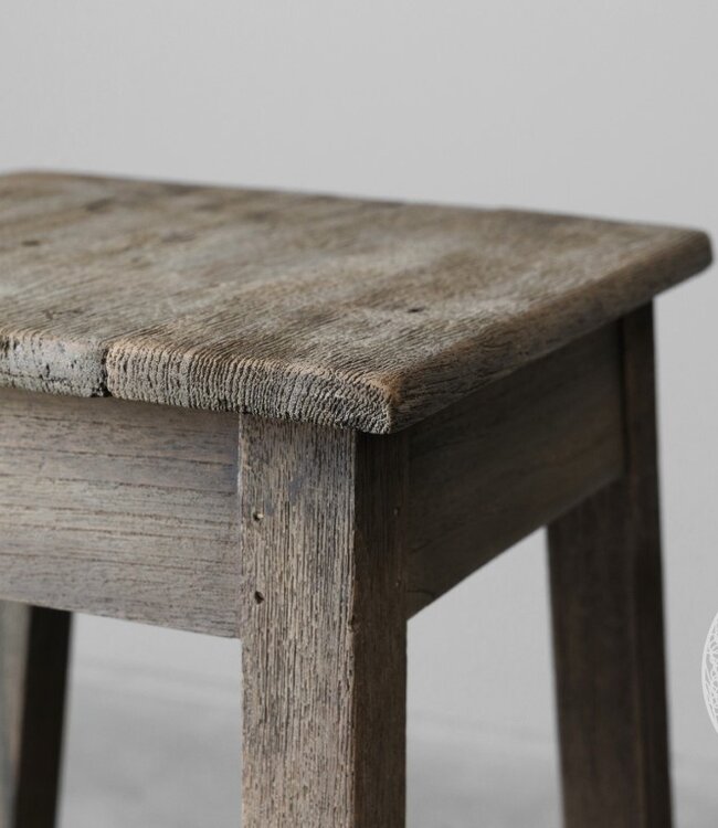 Be-Uniq Oude Kruk | Rustiek Verweerd | H47xB34xD34 cm