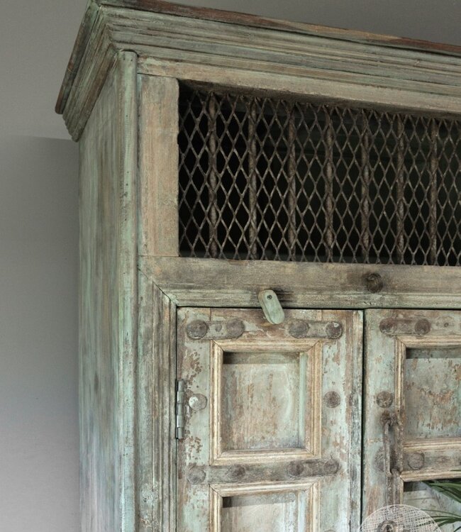 Be-Uniq Oude Kast | India | H251 x B79 x D39 cm