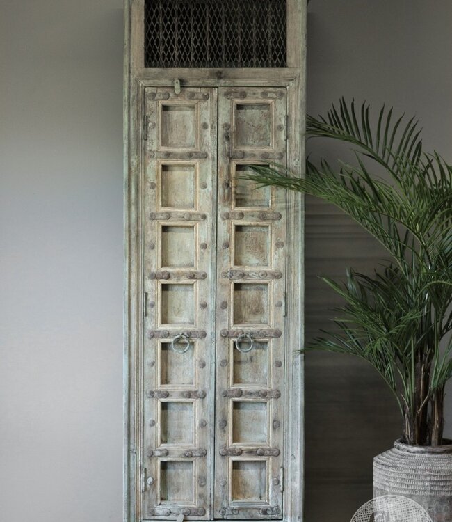 Be-Uniq Oude Kast | India | H251 x B79 x D39 cm