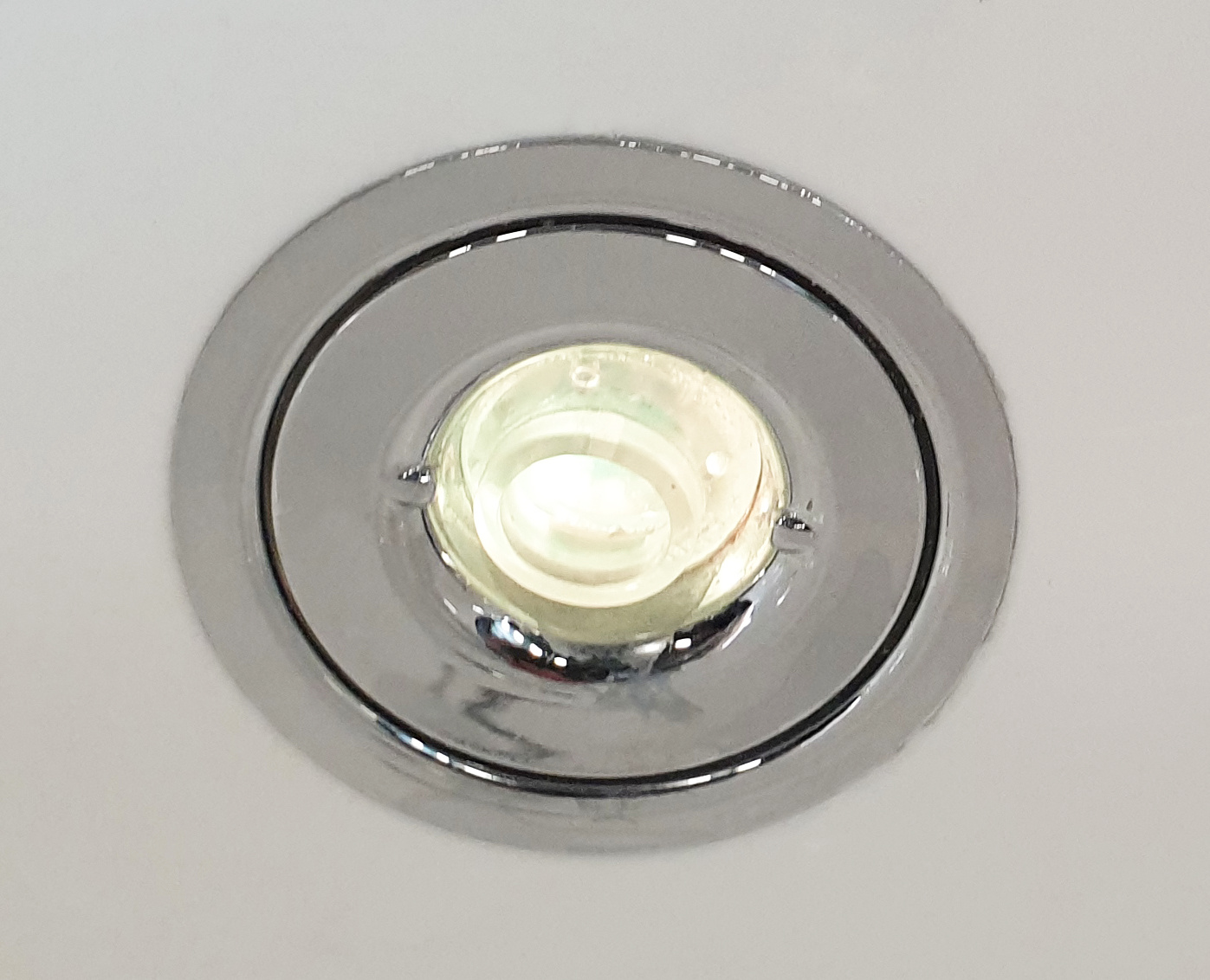Wiesbaden Whirlpool Wiesbaden Libero Vrijstaand Ligbad 170x80x59 cm Inclusief Waste Wit