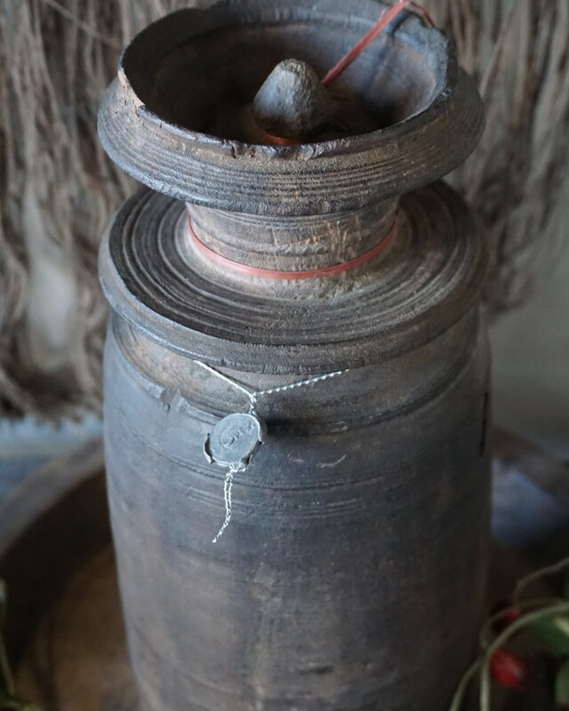 Hoffz Nepalese Houten Kruik/Pot | H31 x D14 cm