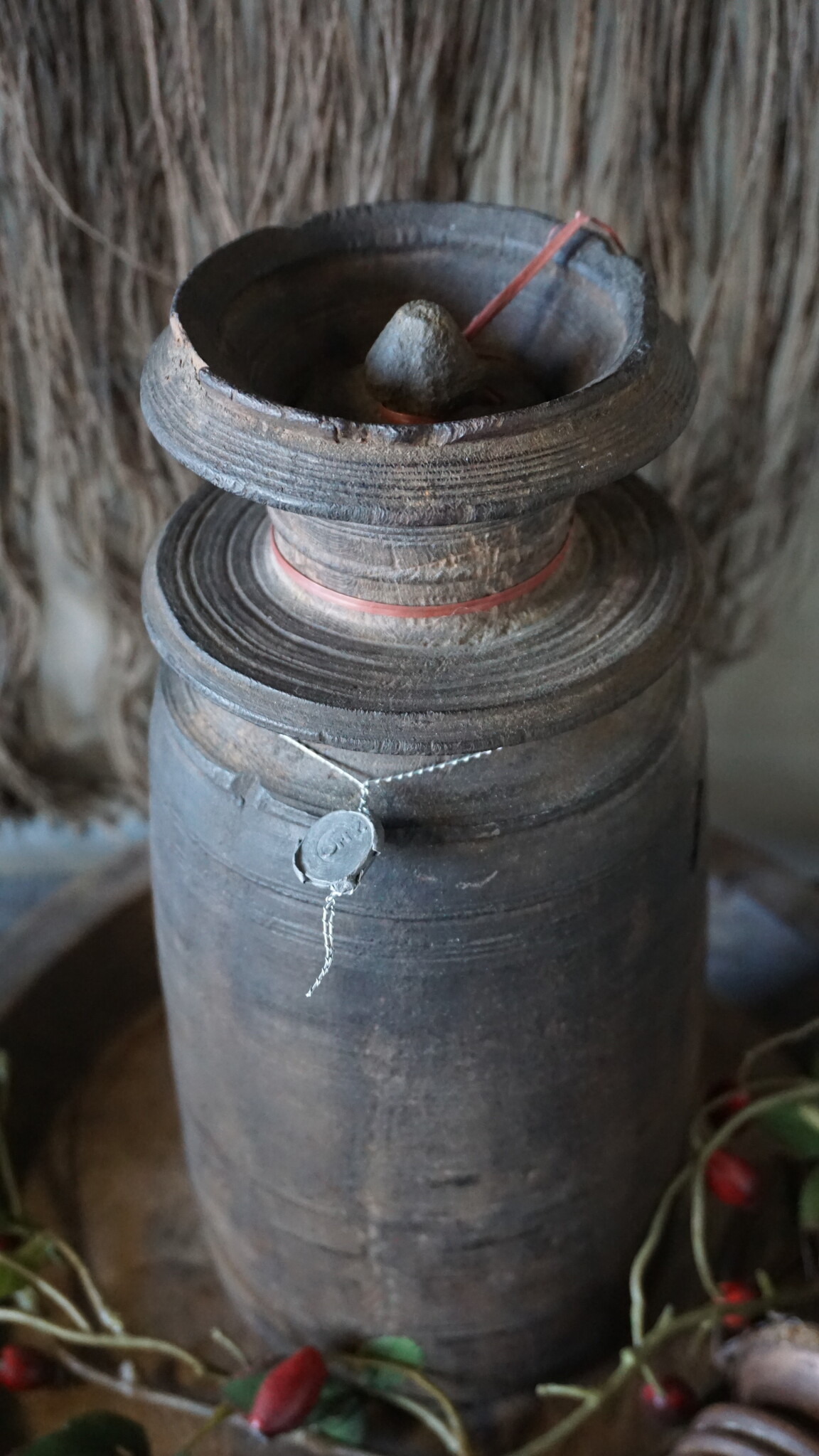 Hoffz Nepalese Houten Kruik/Pot | H31 x D14 cm