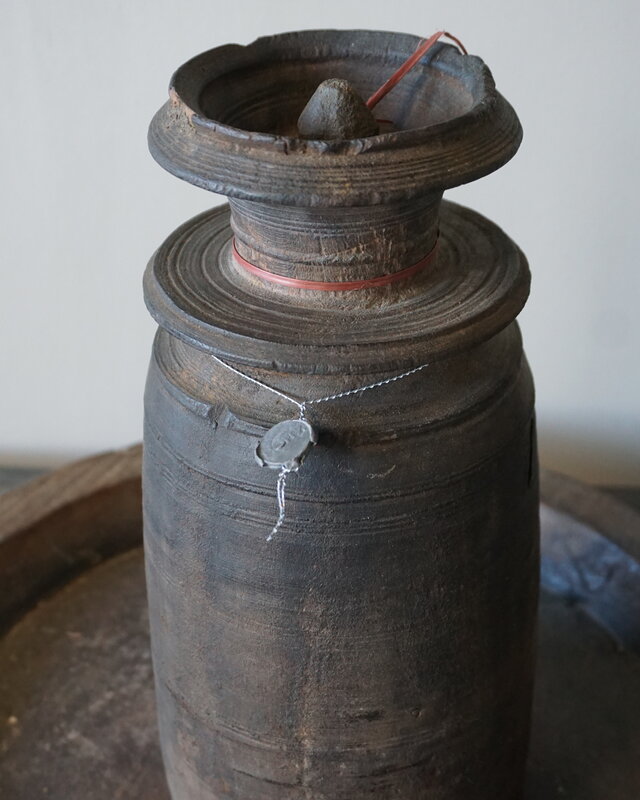 Hoffz Nepalese Houten Kruik/Pot | H31 x D14 cm