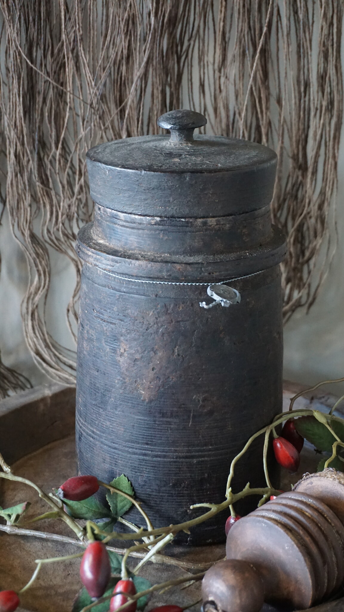 Hoffz Nepalese Houten Kruik/Pot | H26 x D13 cm