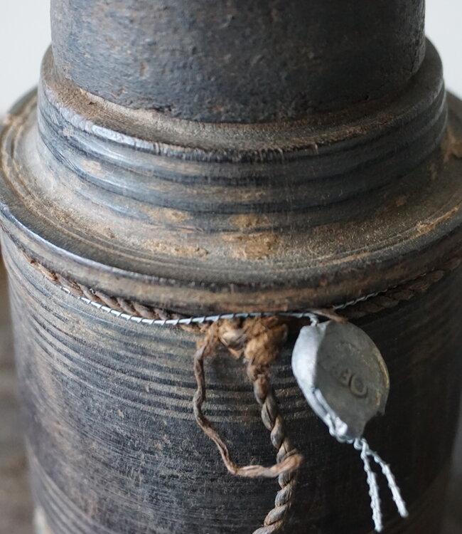 Hoffz Nepalese Houten Kruik/Pot | H20 x D10 cm