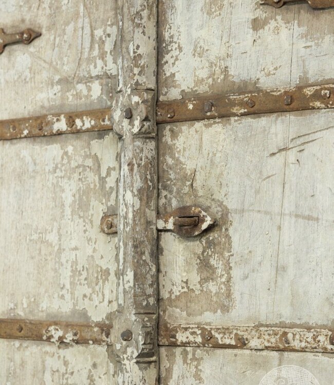 Be-Uniq Oud Raamluikje | India | H83 x B50 x D6 cm