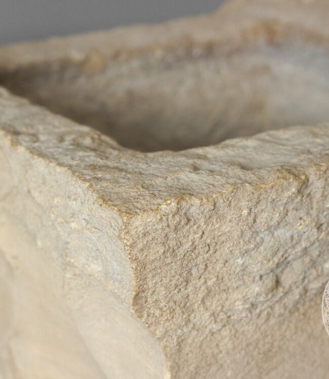 Be-Uniq Antieke Wasbak | India | H29 x B40 x D40 cm