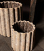 PTMD Jaydean Grey cement pot met geribbelde structuur rond XXL.