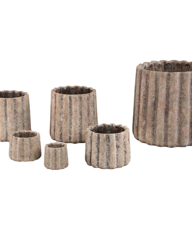PTMD Jaydean Grey cement pot met geribbelde structuur rond XXL.
