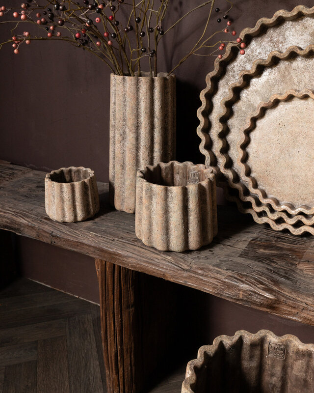 PTMD Jaydean Grey cement pot met geribbelde structuur hoog L