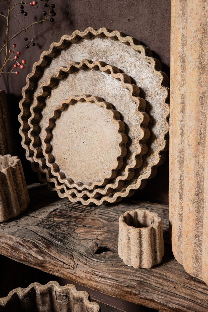 PTMD Jaydean Grey cement pot met geribbelde structuur hoog L