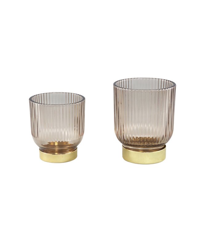 PTMD Siera Bruin glazen waxinelichthouder met geribbelde gouden voet