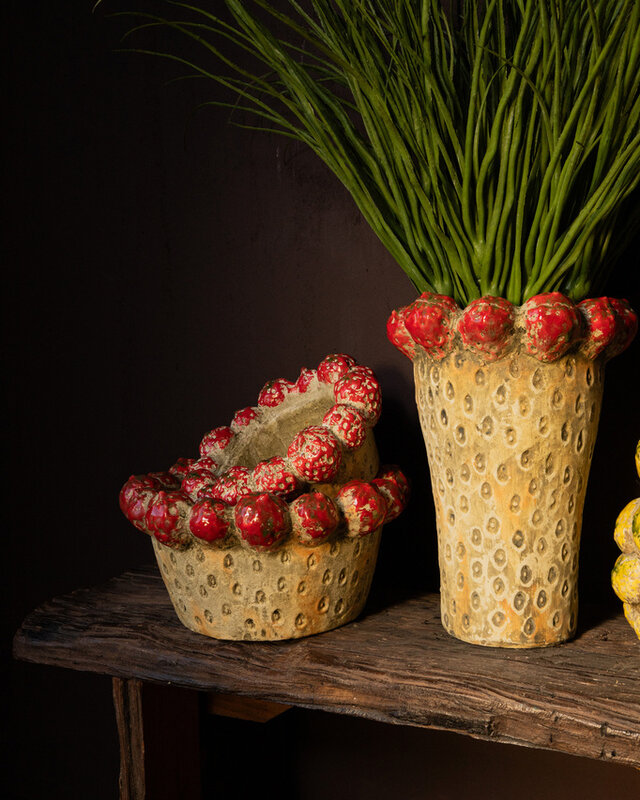 PTMD Fruitige Rode ronde terrapot aardbeien hoog M