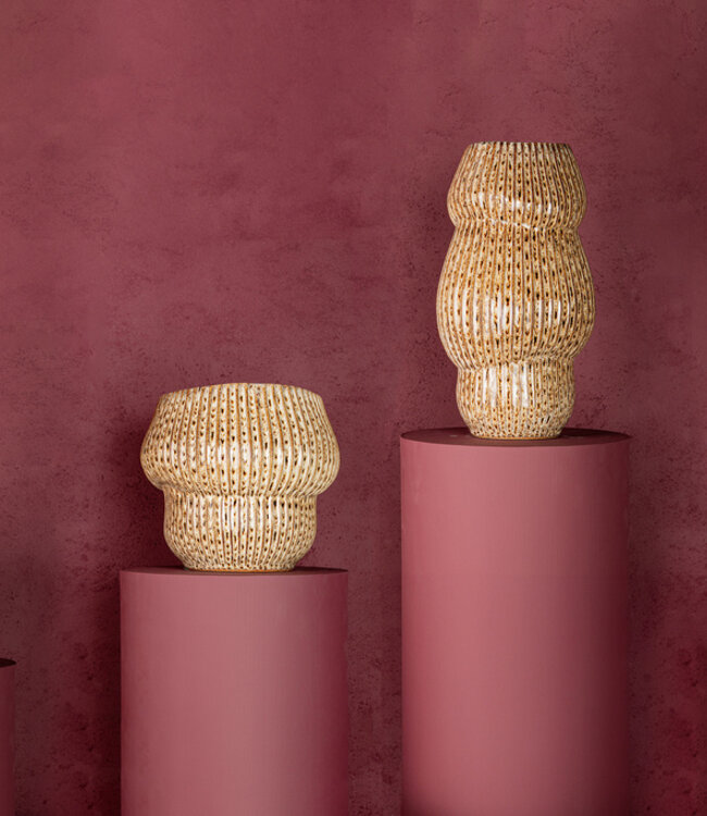 PTMD Colby Brown keramische pot ovaal gevormde lijnen hoog