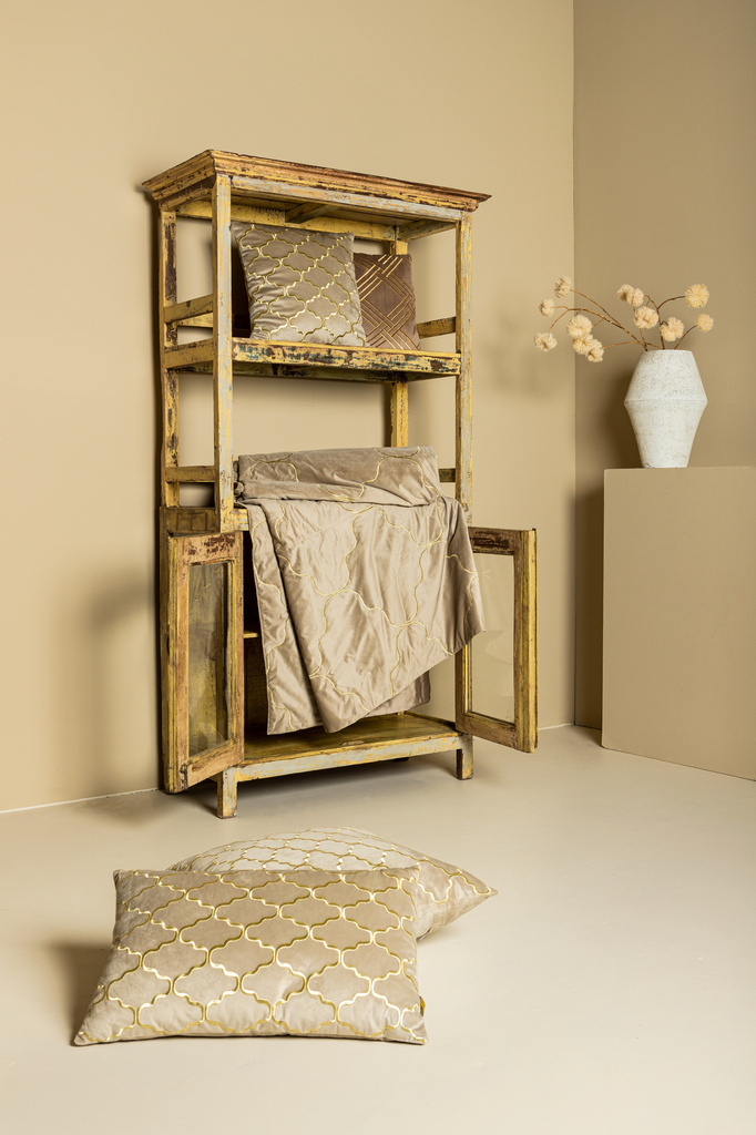 PTMD Cerine Bruin fluwelen bedsprei borduurpatroon