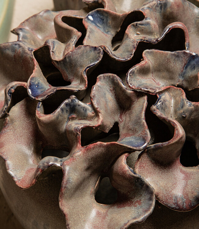 PTMD Jullia Lilac keramische vaas bloemvormige gaten S