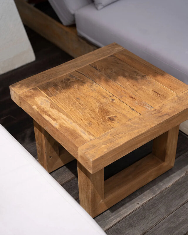 Bazar Bizar De gerecyclede teak bijzettafel - Natuurlijk