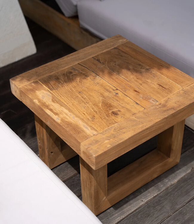 Bazar Bizar De gerecyclede teak bijzettafel - Natuurlijk