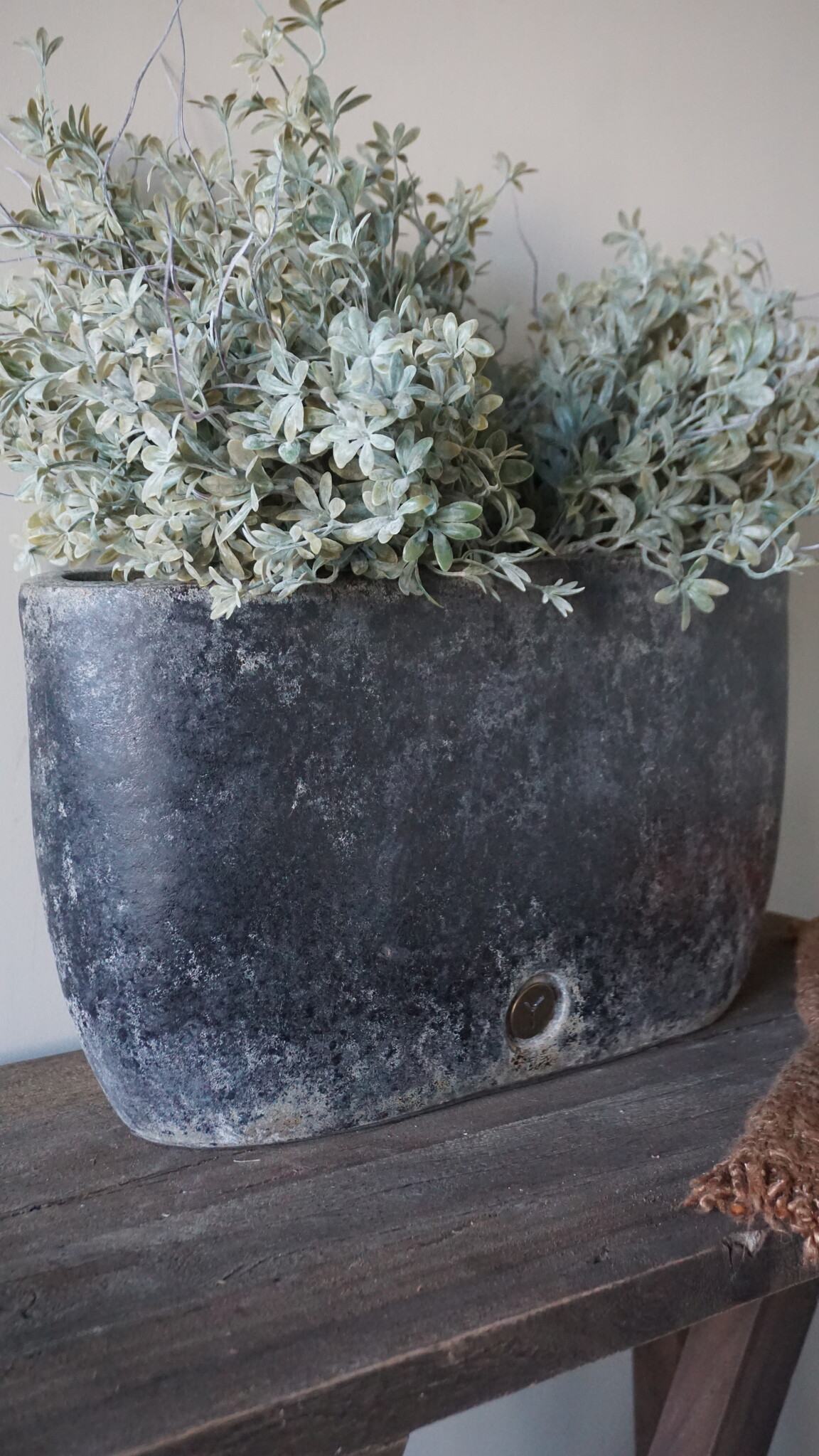 Brynxz Plantenbak Basalt | Ovaal | H28 x B46 x D12 cm