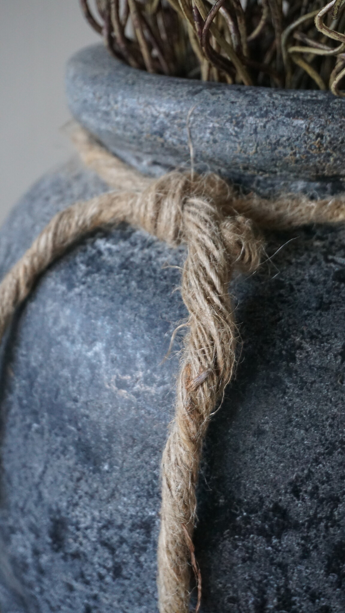 Brynxz Plantenbak Basalt | Met Touw | H27 x D22 cm