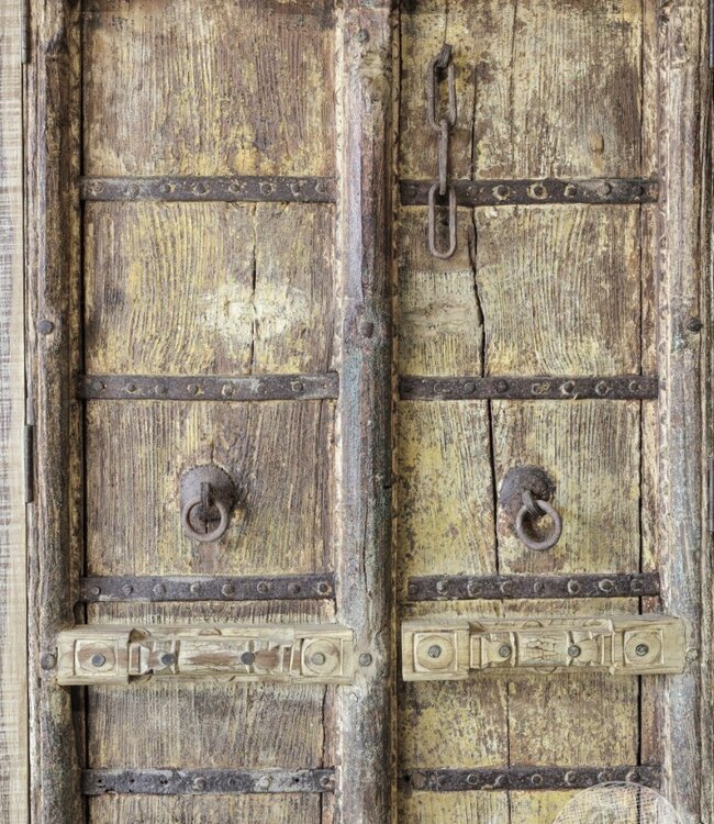 Be-Uniq Oude Kast | India | H196 x B130 x D48 cm