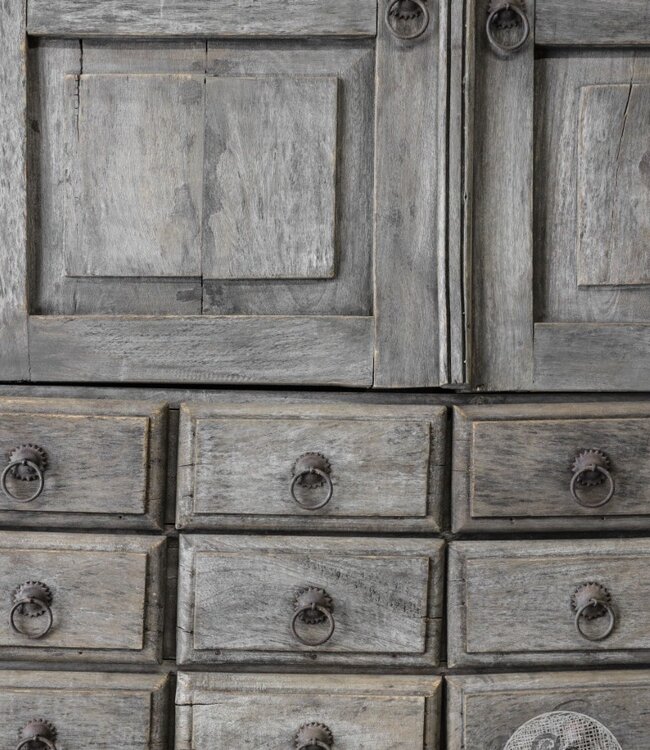 Be-Uniq Oude Ladekast | Verweerd | H190xB94xD33 cm