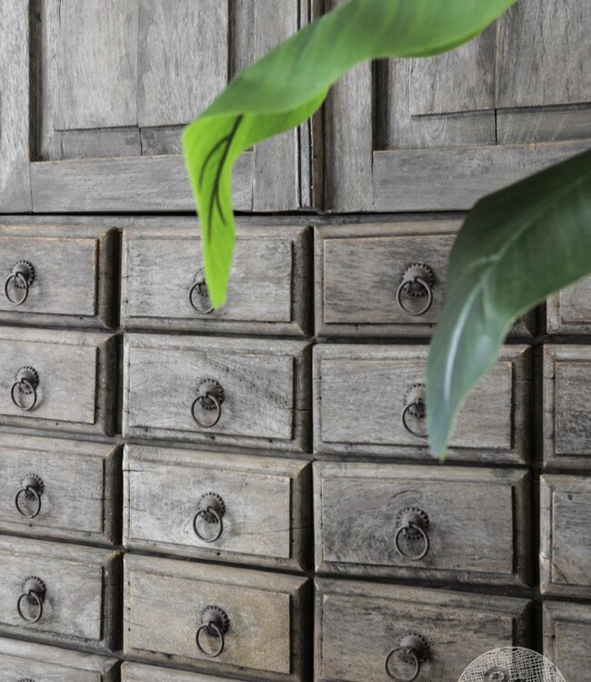 Be-Uniq Oude Ladekast | Verweerd | H190xB94xD33 cm