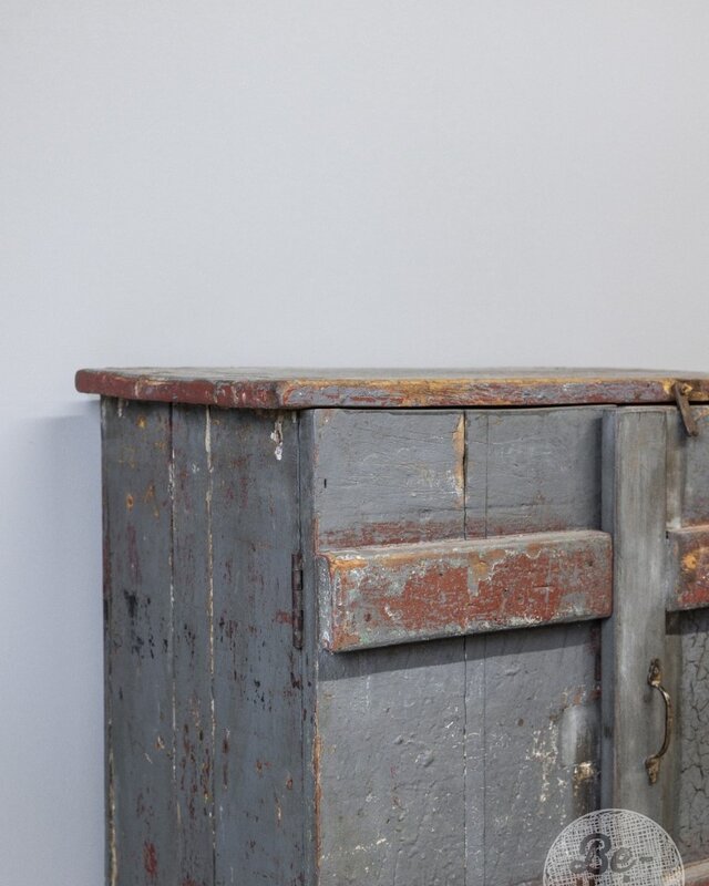 Be-Uniq Oud Industrieel Kastje | India | H79xB70xD43 cm