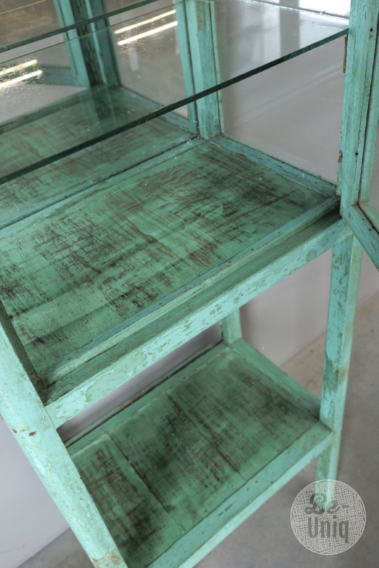 Be-Uniq Oud Glaskastje | India | H133 x B46 x D30 cm