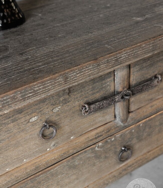 Be-Uniq Oude Haltafel | China | H81 x B91 x D46 cm