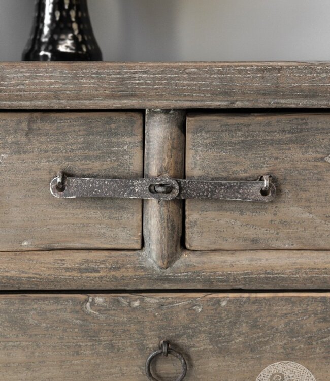 Be-Uniq Oude Haltafel | China | H81 x B91 x D46 cm