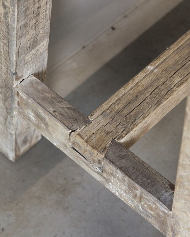 Be-Uniq Sidetable Organisch | Oud Hout | H85xB125xD45 cm