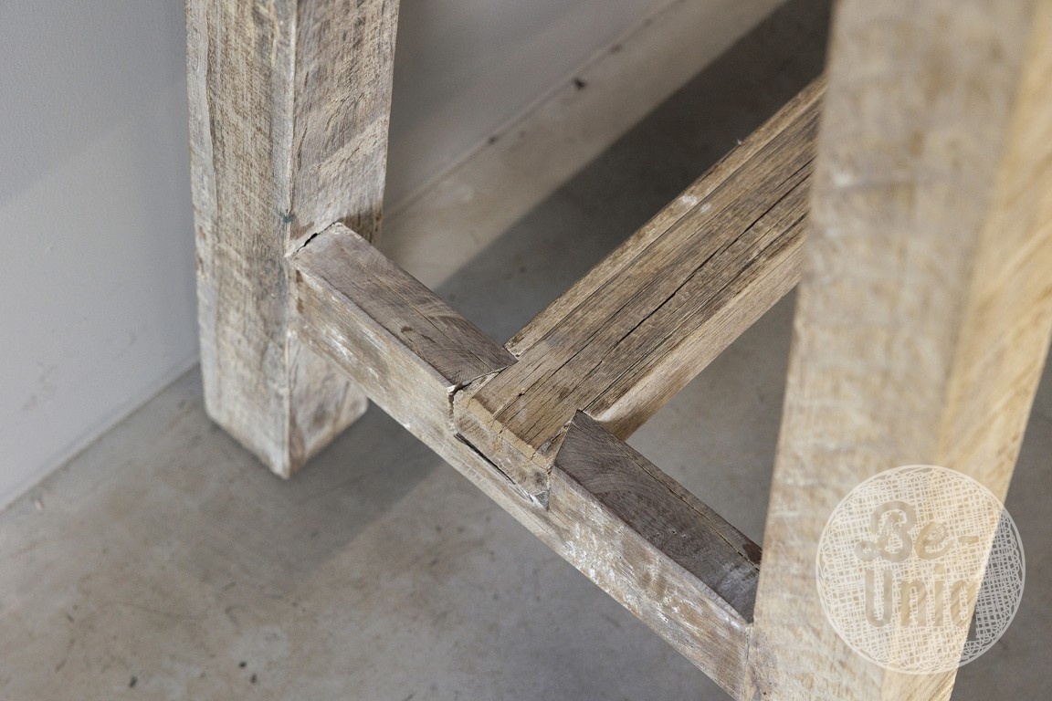 Be-Uniq Sidetable Organisch | Oud Hout | H85xB125xD45 cm