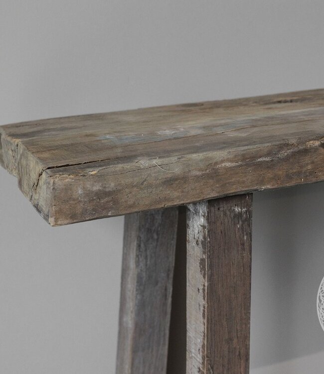 Be-Uniq Sidetable Organisch | Oud Hout | H86x151x34 cm