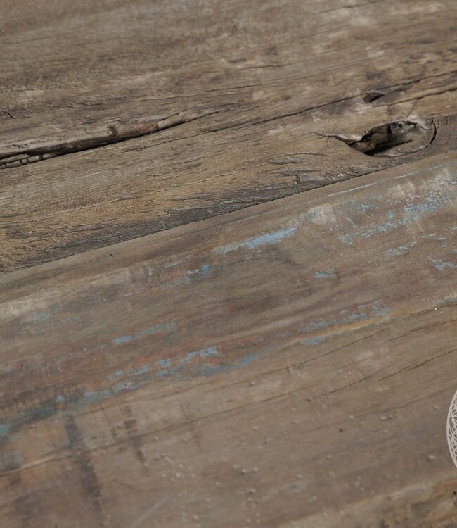 Be-Uniq Sidetable Organisch | Oud Hout | H86x151x34 cm