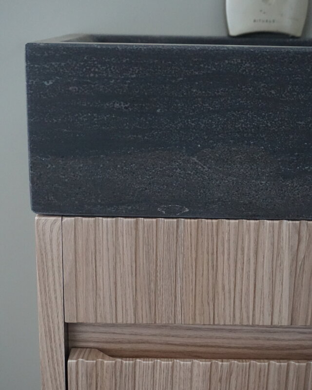 Rene Houtman Japandi Zwevend Toiletmeubel | Geribbeld | H52 x B39,5 x D21,5 cm